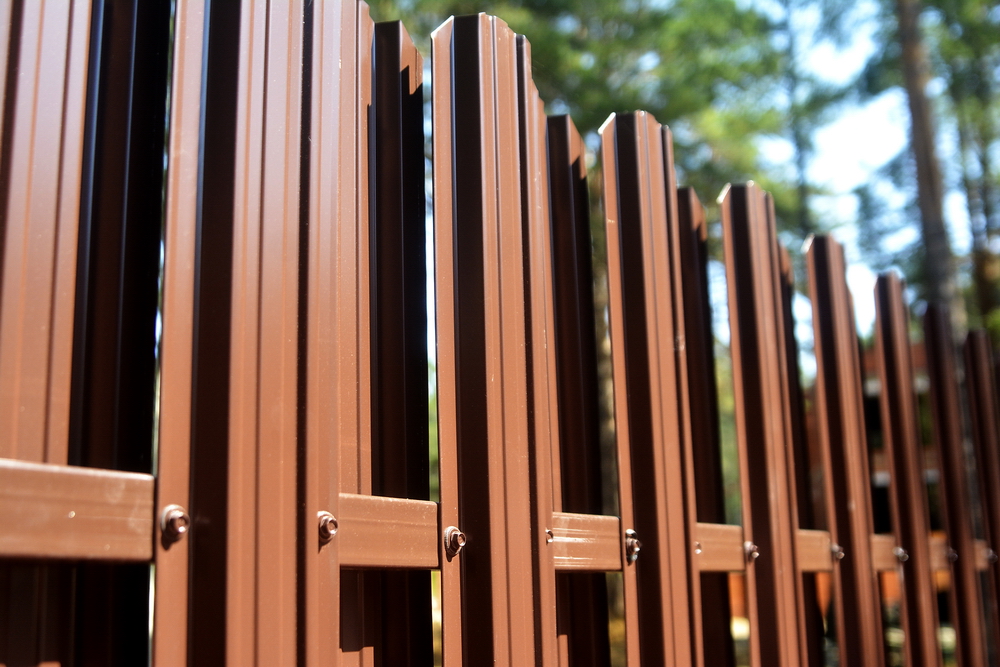 Штакетник Евротрапеция 95мм шоколадно-коричневый RAL8017